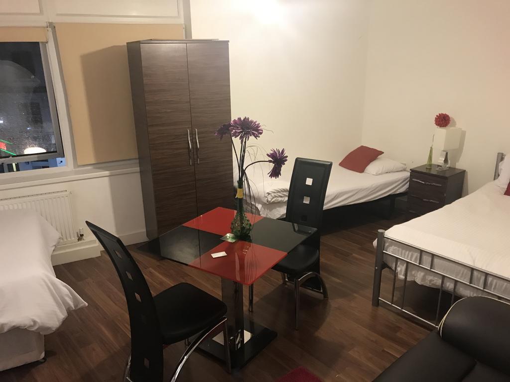 City House Ίλφορντ Εξωτερικό φωτογραφία